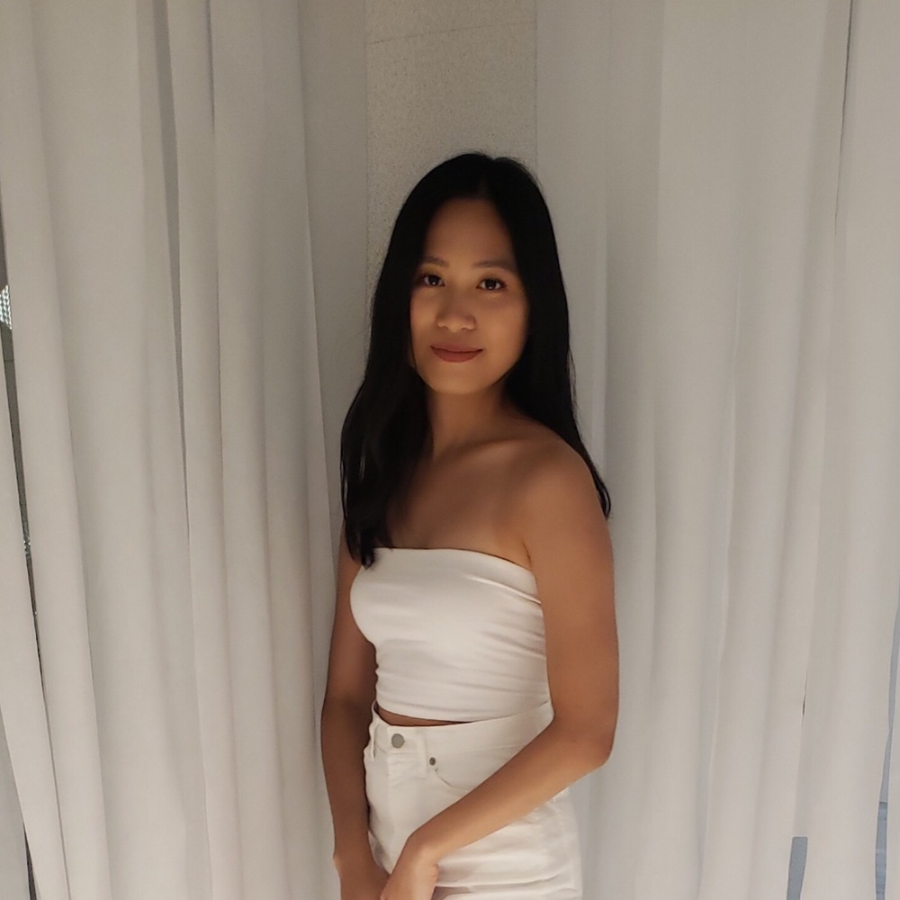 Meet your Posher, Chloe